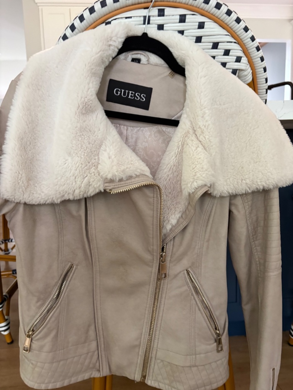 Woman jacket - Picture 2 of 5